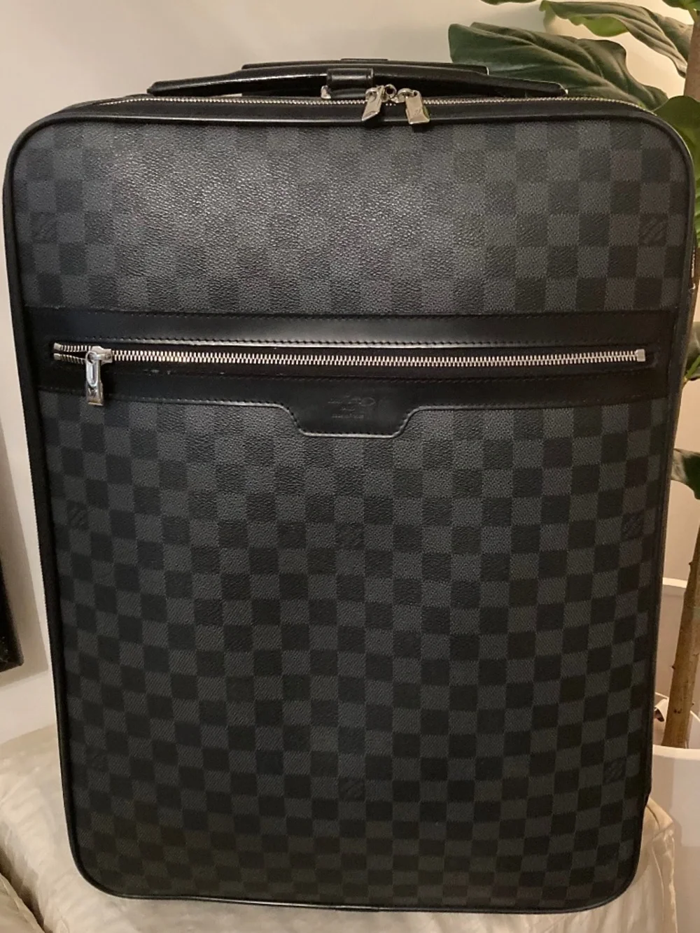 Louis Vuitton Pegase Damier Graphite